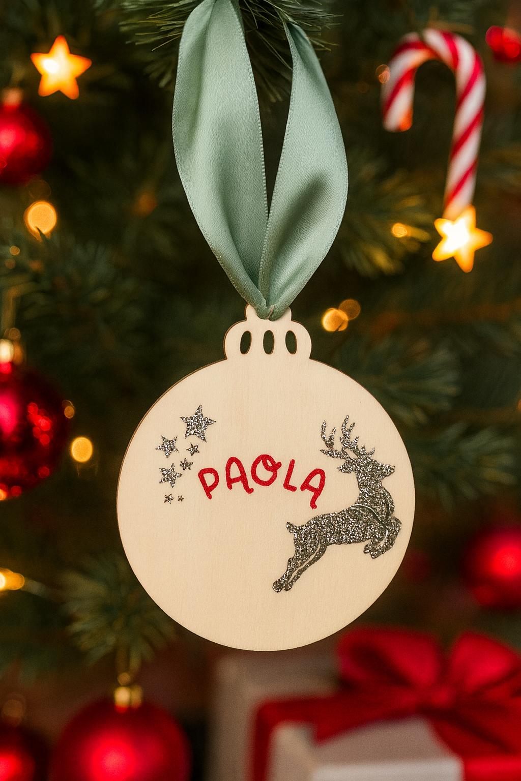 Boules de Noël en bois personnalisables